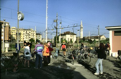 27/04/03